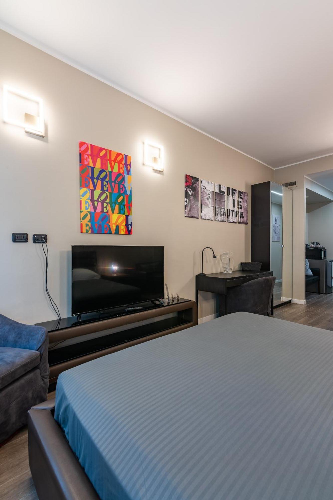 Double L Luxury Suite 米兰 外观 照片